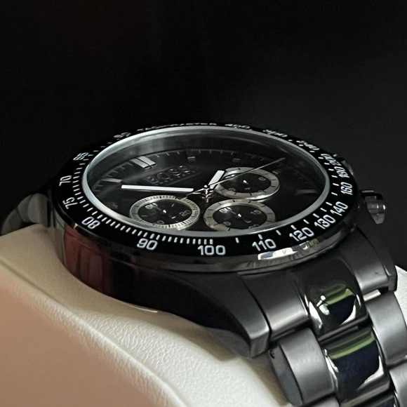 Hugo Boss Men’s Black Dial Watch
Case Size: 44mm
MSRP: $525
Brand New original - Picture 5 of 10